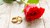 vielsesringe og rose